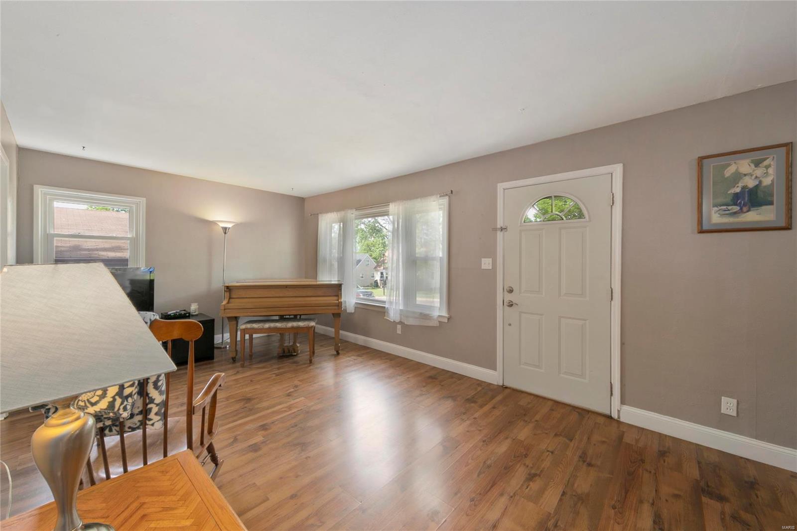 432 Rosedale Terrace Ballwin, MO 63021 - Photo 8 of 21 Gallery Image 8