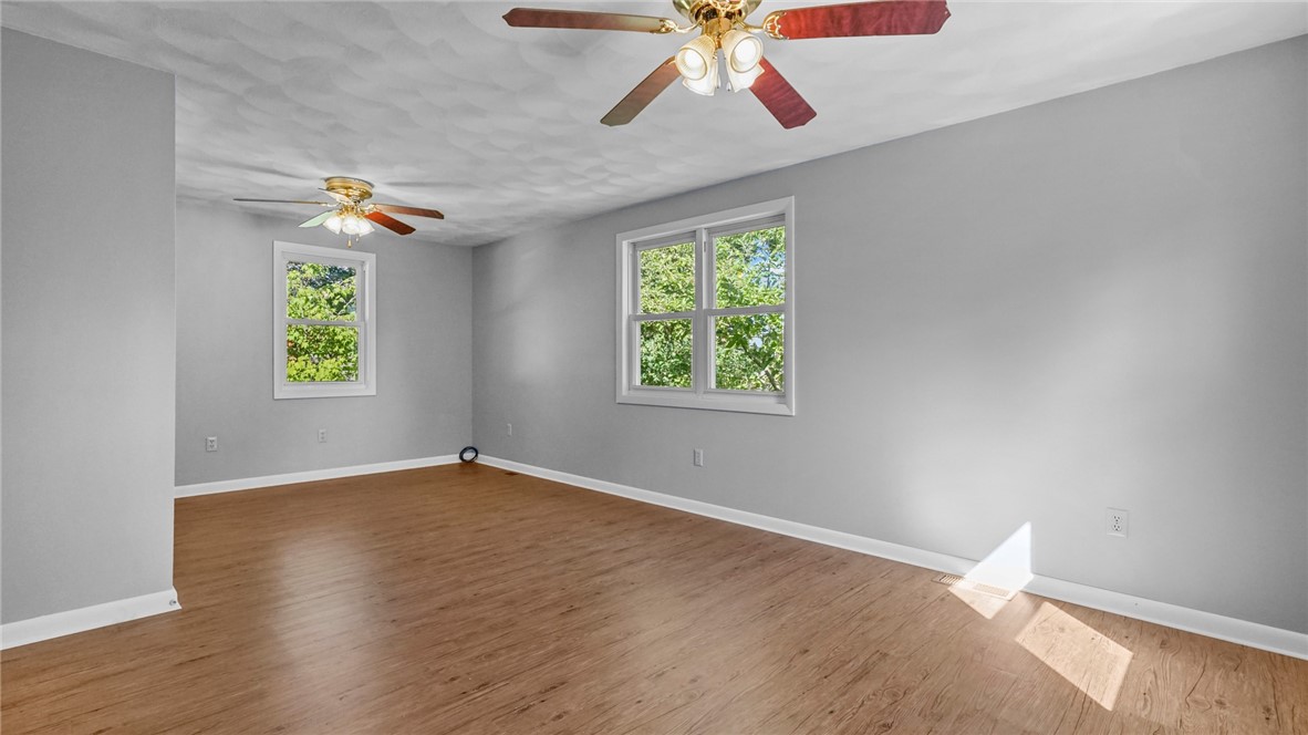 14 Vista Road Warwick, RI 02888 - Photo 13 of 30 Gallery Image 13