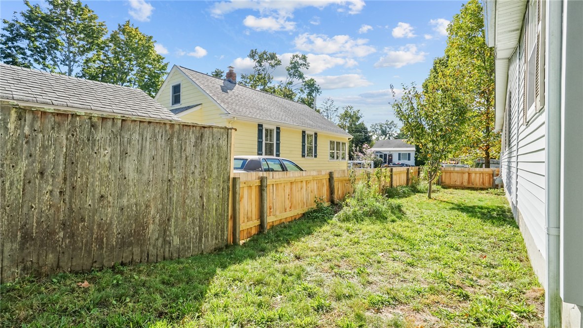 14 Vista Road Warwick, RI 02888 - Photo 28 of 30 Gallery Image 28