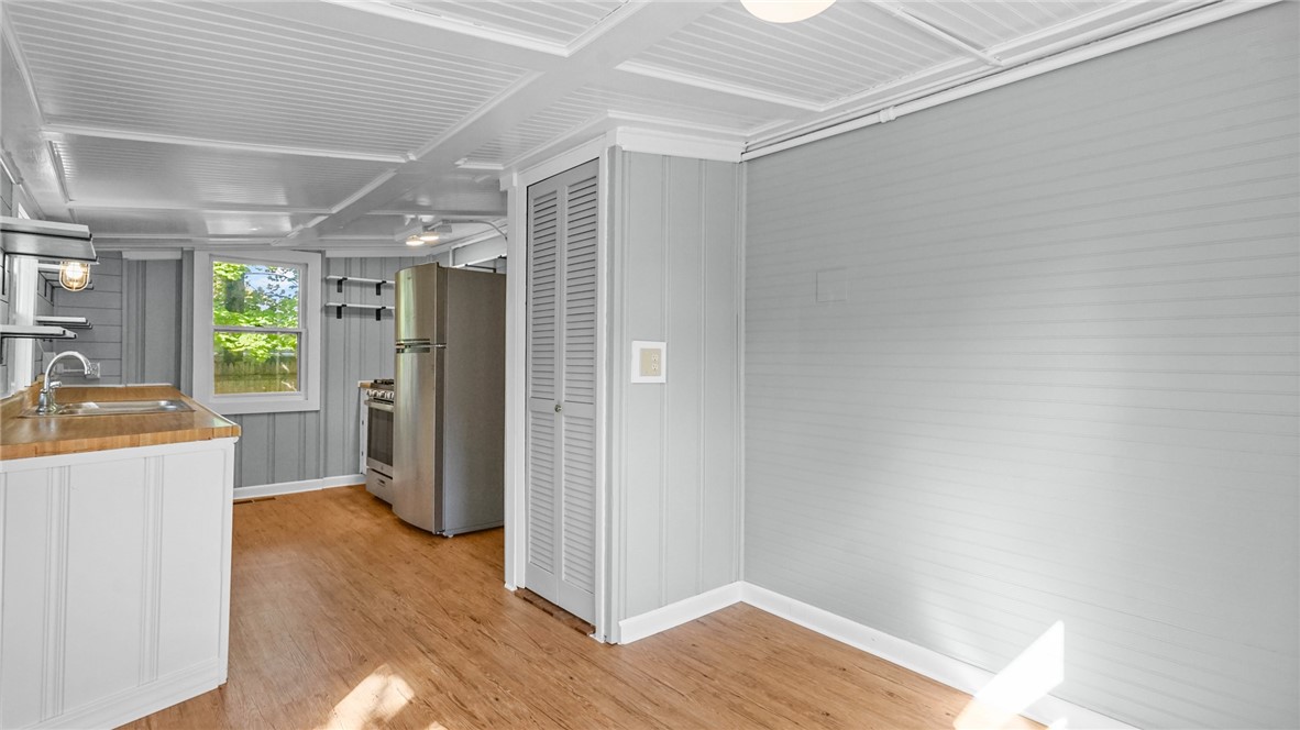 14 Vista Road Warwick, RI 02888 - Photo 4 of 30 Gallery Image 4