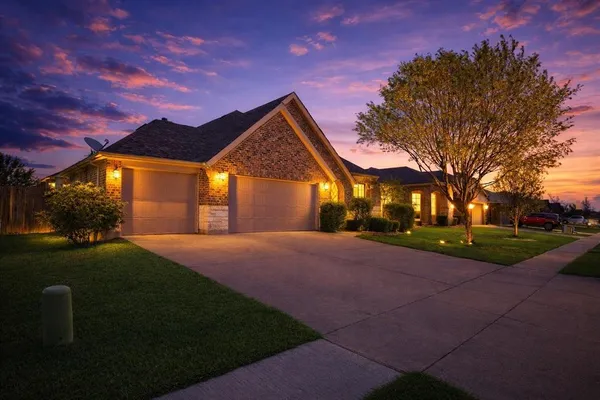 $360,000 | 108 Zion Lane, Forney, TX 75126