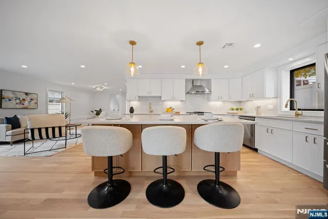 $999,000 | 4-10 Morlot Avenue, Fair Lawn, NJ 07410