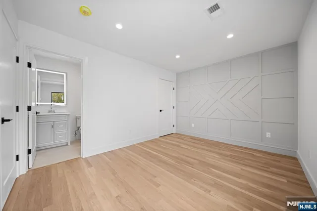 $999,000 | 4-10 Morlot Avenue, Fair Lawn, NJ 07410