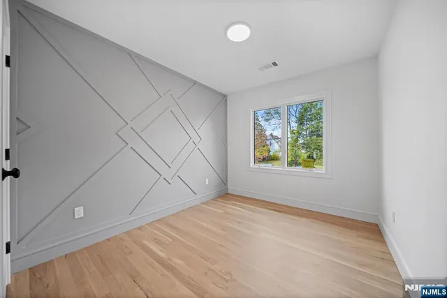 $999,000 | 4-10 Morlot Avenue, Fair Lawn, NJ 07410