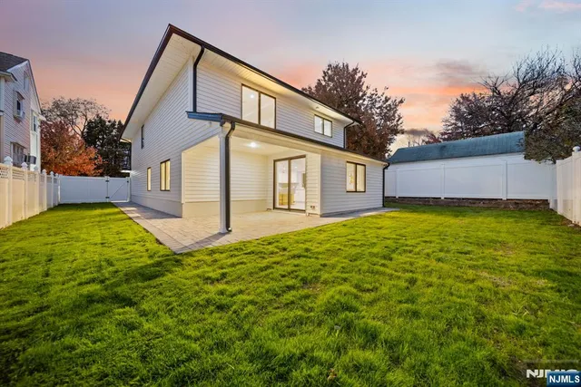 $999,000 | 4-10 Morlot Avenue, Fair Lawn, NJ 07410