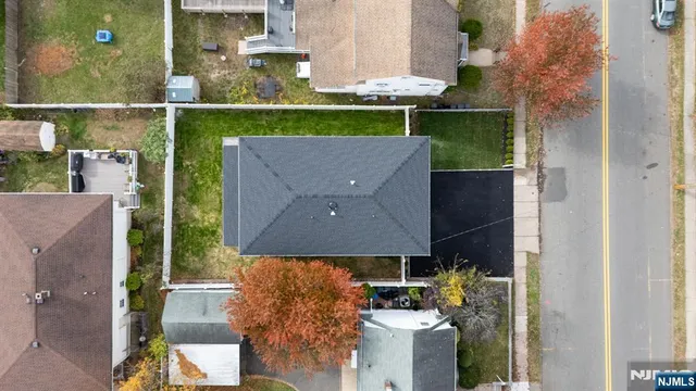 $999,000 | 4-10 Morlot Avenue, Fair Lawn, NJ 07410