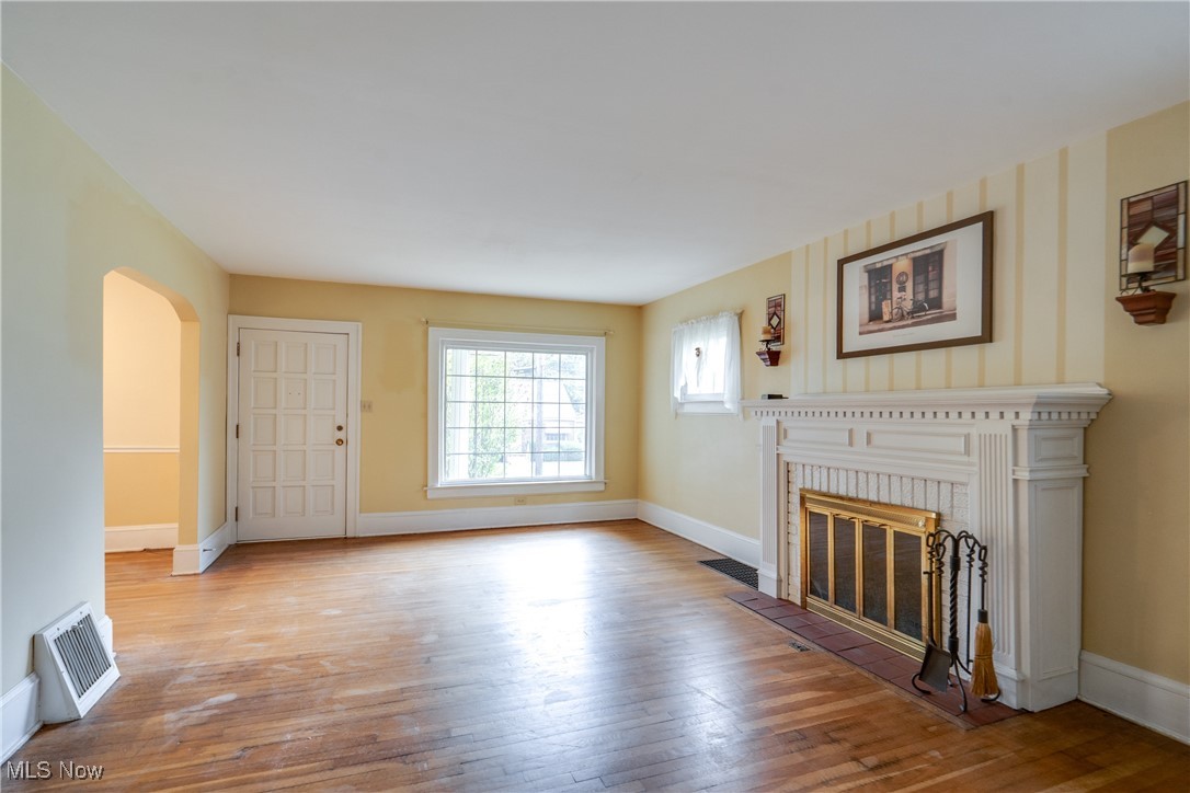 102 Canton Road Akron, OH 44312 - Photo 9 of 38 Gallery Image 9