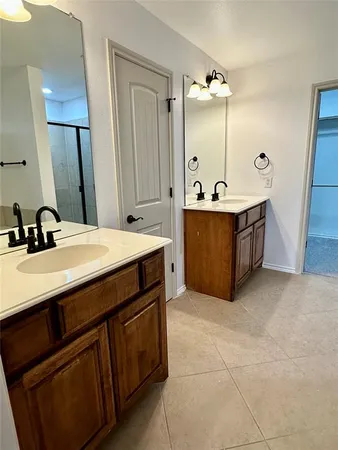 $2,300 | 8110 Toltec Court, Arlington, TX 76002