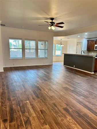$2,300 | 8110 Toltec Court, Arlington, TX 76002