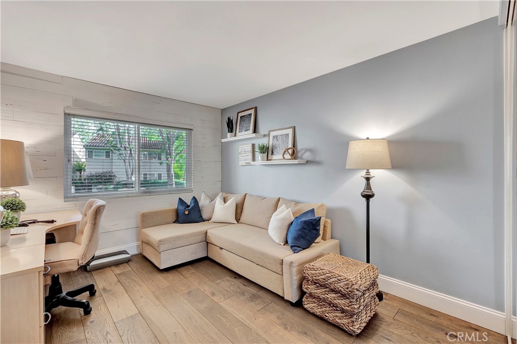 507 Cancha Newport Beach, CA 92660 - Photo 27 of 39 a living room with furniture and a window