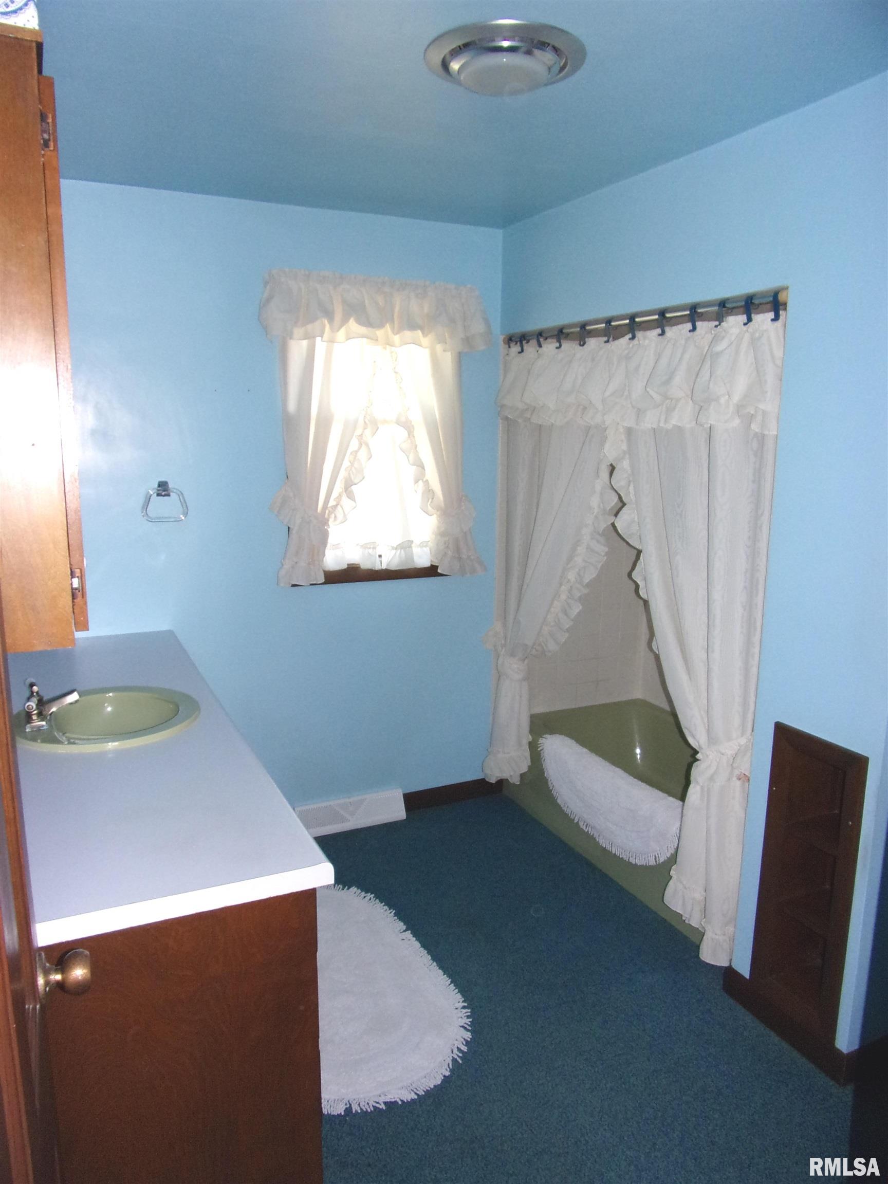 4262 Seven Hills Road Odin, IL 62870 - Photo 15 of 26