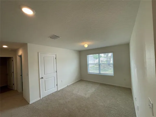 $2,800 | 6065 Southwest 84th Street, Gainesville, FL 32608