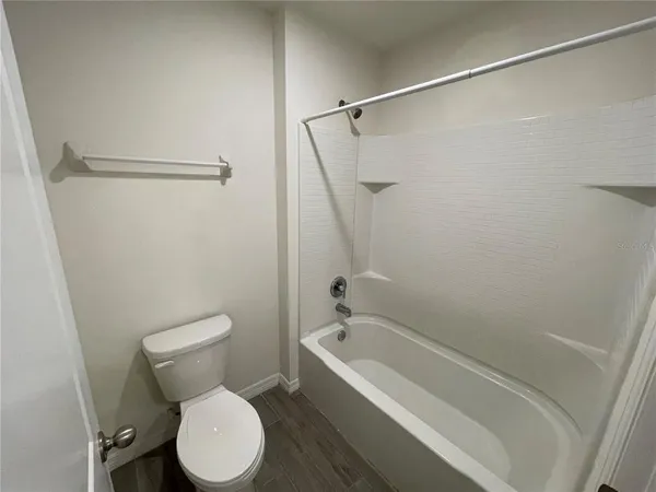 $2,800 | 6065 Southwest 84th Street, Gainesville, FL 32608