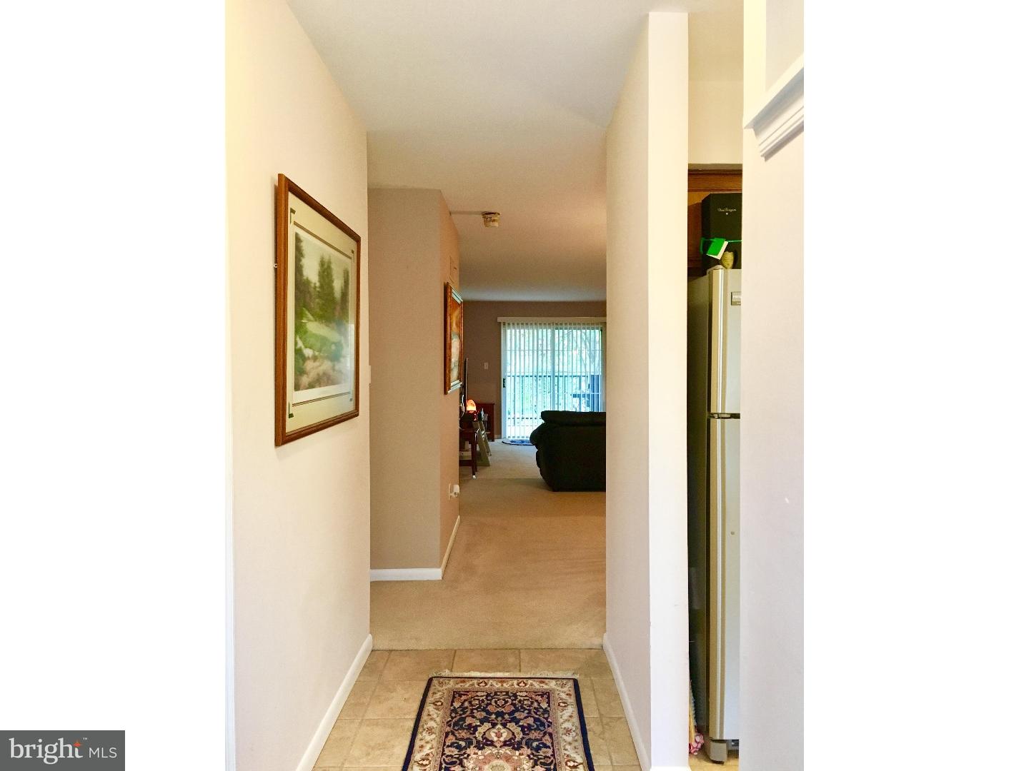 152 Valley Stream Lane Wayne, PA 19087 - Photo 2 of 23 Hallway
