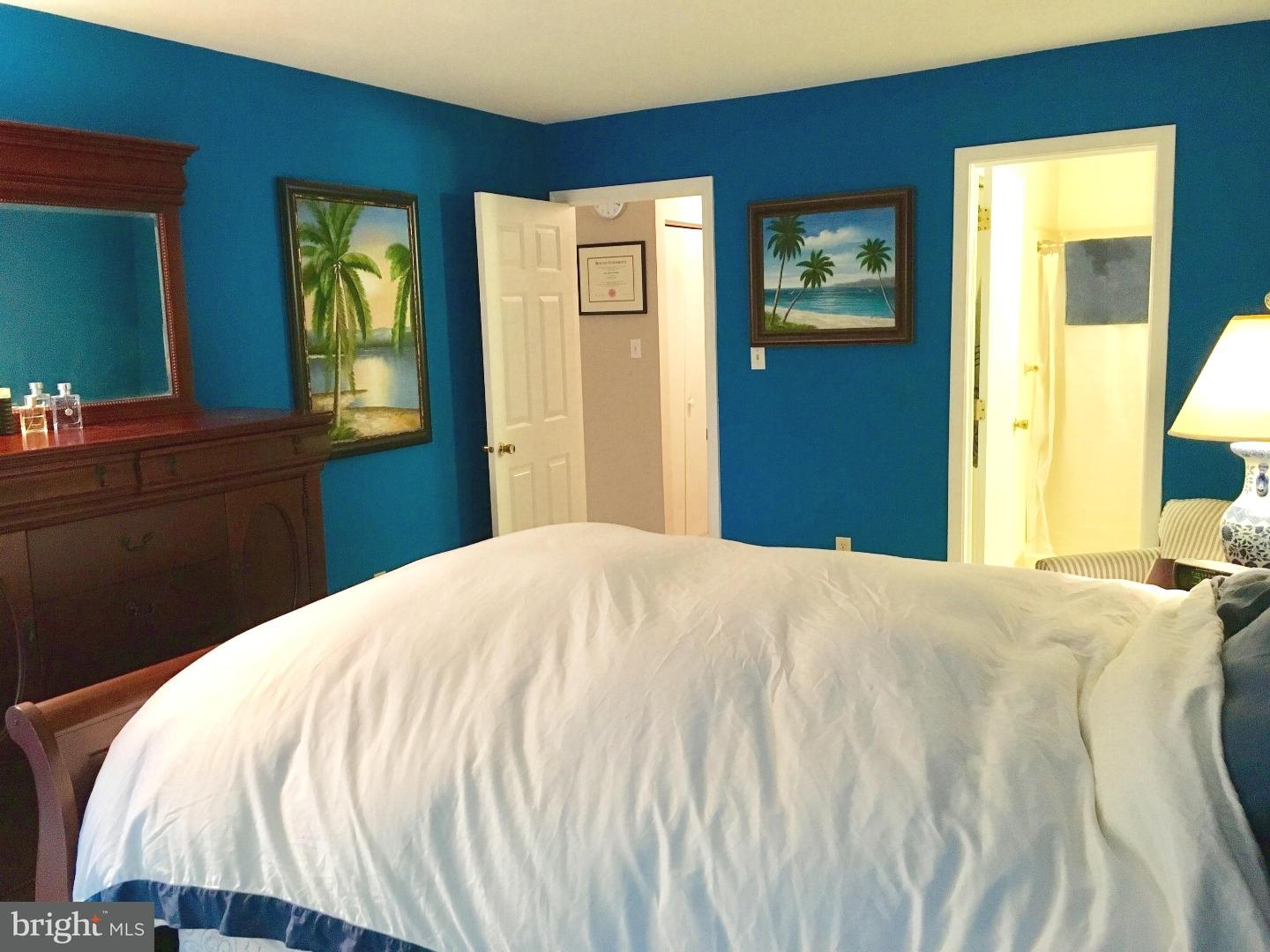152 Valley Stream Lane Wayne, PA 19087 - Photo 16 of 23 Bedroom - Main