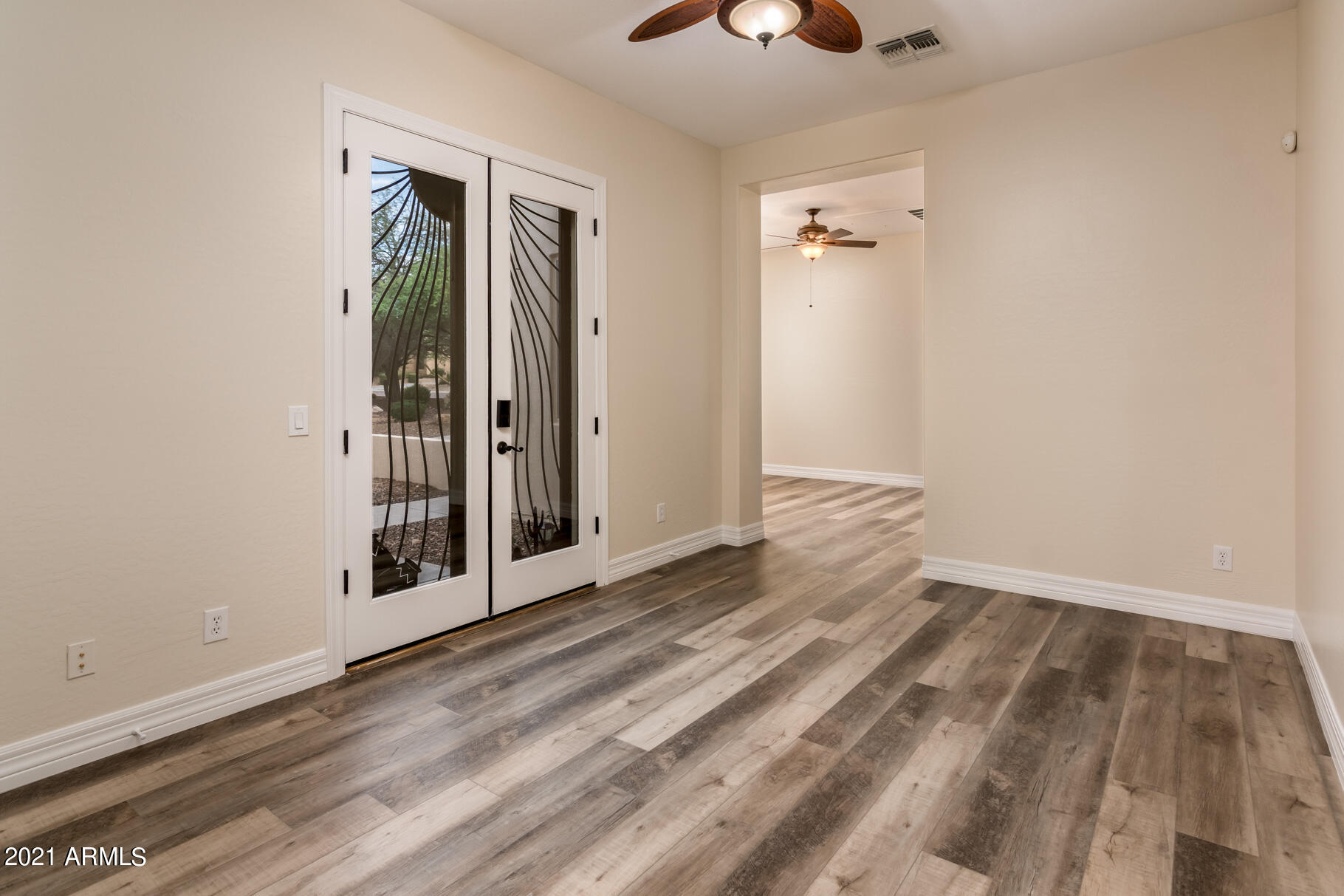 1820 West Summerside Road Phoenix, AZ 85041 - Photo 21 of 76 1820 W Summerside Rd - MLS-49