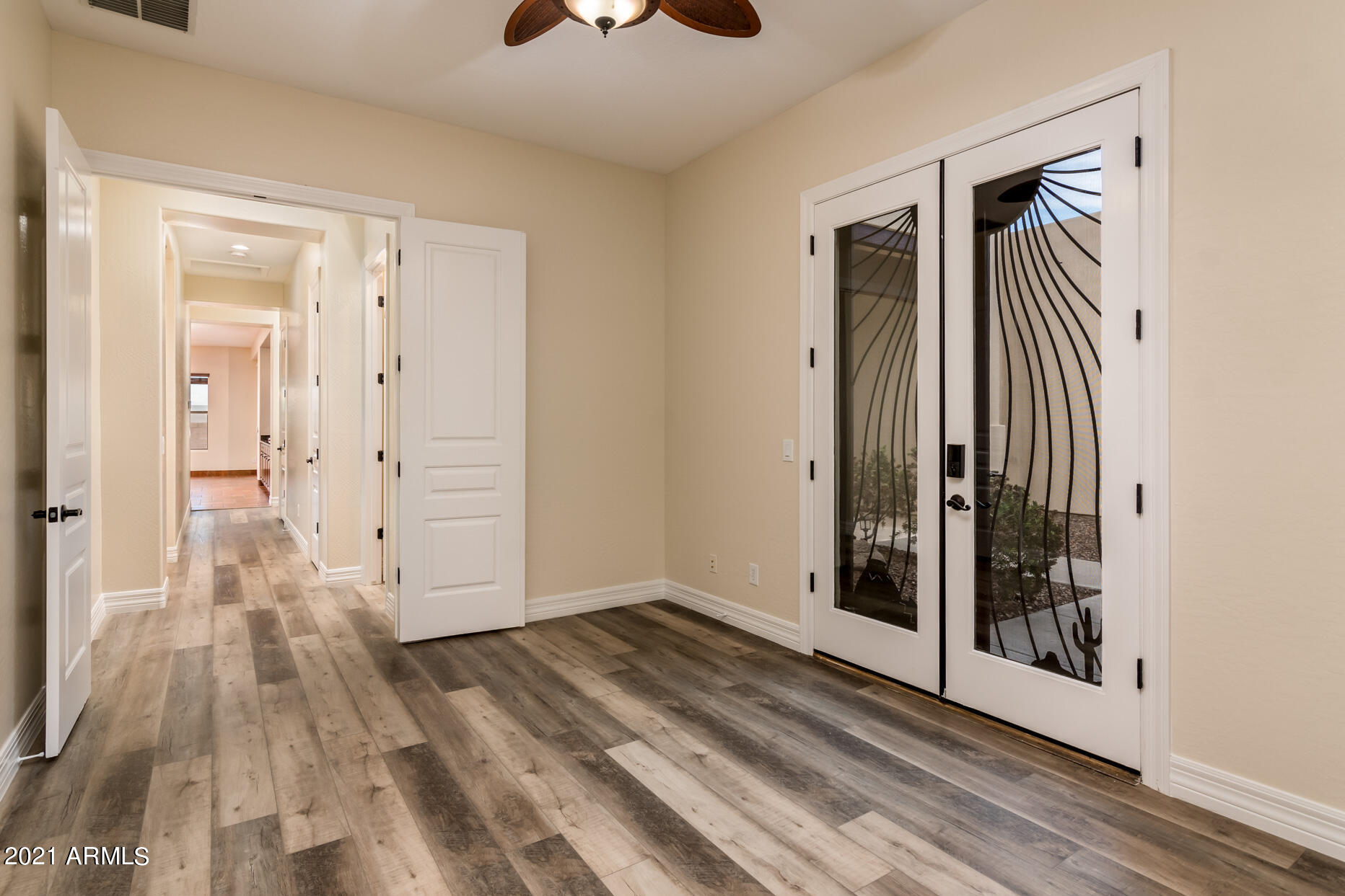 1820 West Summerside Road Phoenix, AZ 85041 - Photo 22 of 76 1820 W Summerside Rd - MLS-50