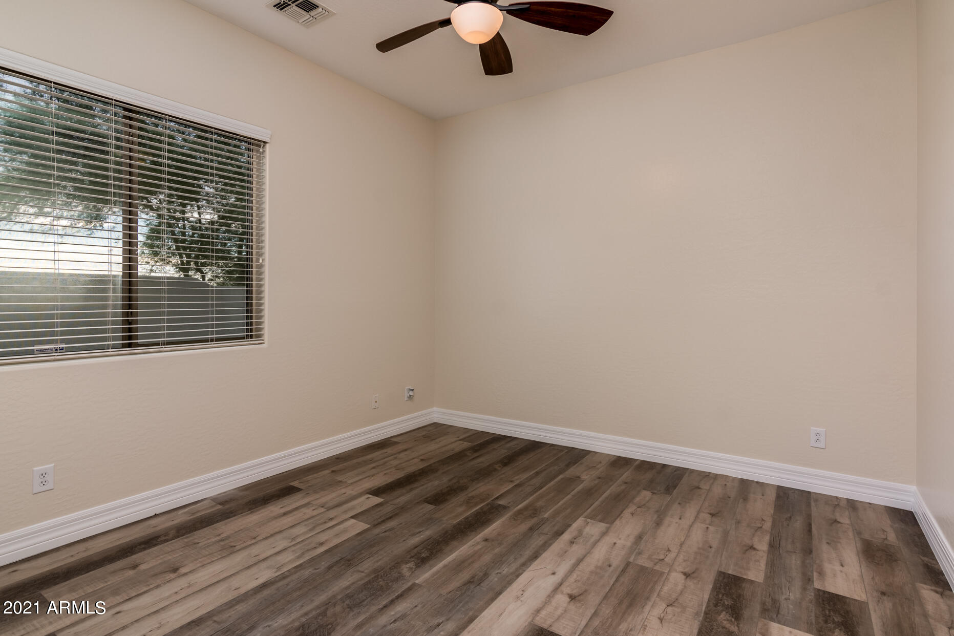 1820 West Summerside Road Phoenix, AZ 85041 - Photo 28 of 76 1820 W Summerside Rd - MLS-44