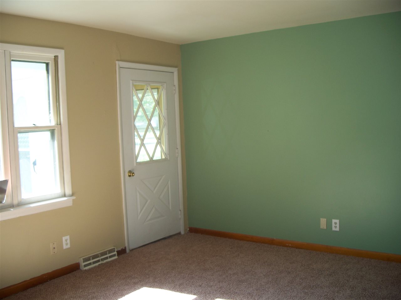 740 North 11th Street Decatur, IN 46733 - Photo 4 of 15