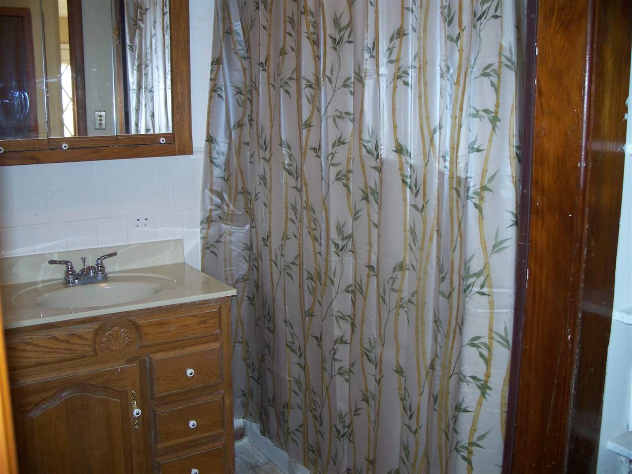 740 North 11th Street Decatur, IN 46733 - Photo 8 of 15