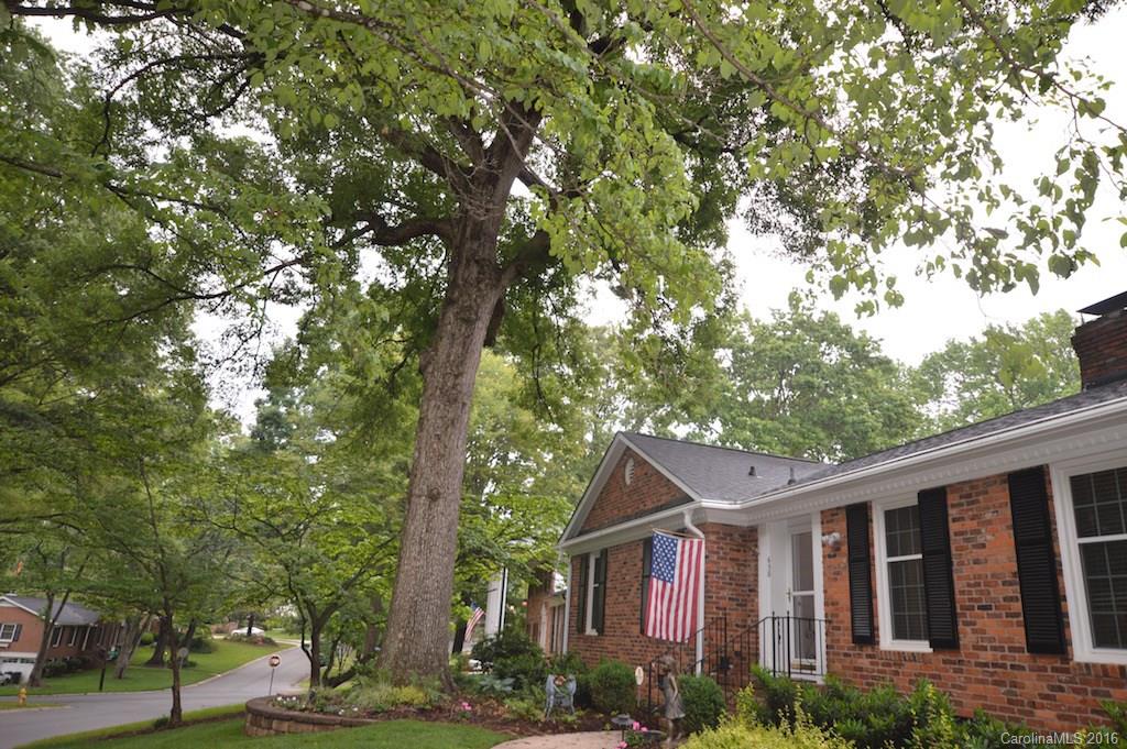 638 Sandridge Road Charlotte, NC 28210 - Photo 1 of 24 Gallery Image 1