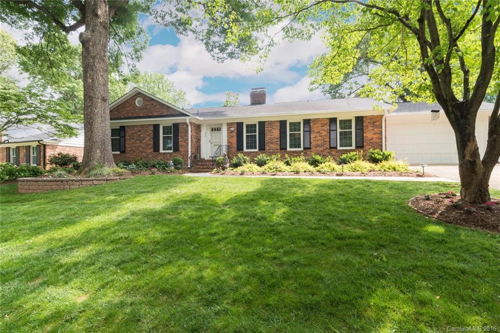 638 Sandridge Road Charlotte, NC 28210 - Photo 2 of 24 Gallery Image 2