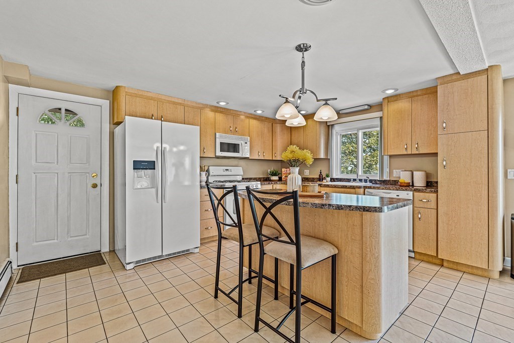 35 Beachview Road Boston, MA 02128 - Photo 2 of 33 Gallery Image 2