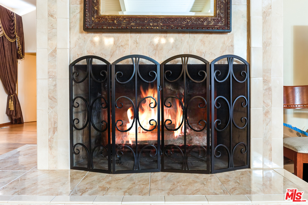 3751 Scadlock Lane Sherman Oaks, CA 91403 - Photo 13 of 29