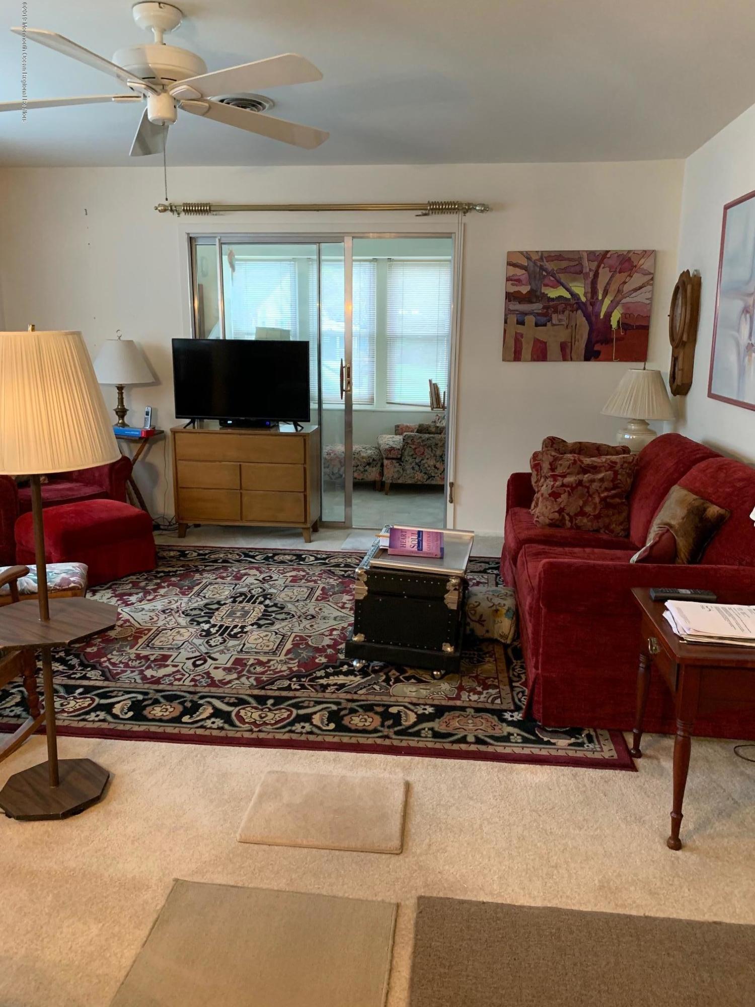 48 B Sunset Road Whiting, NJ 08759 - Photo 3 of 12 LR