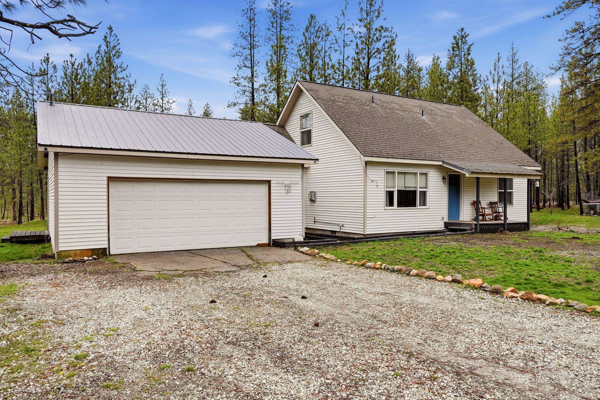 4806 Highway 231 Springdale, WA 99173 - Photo 6 of 39