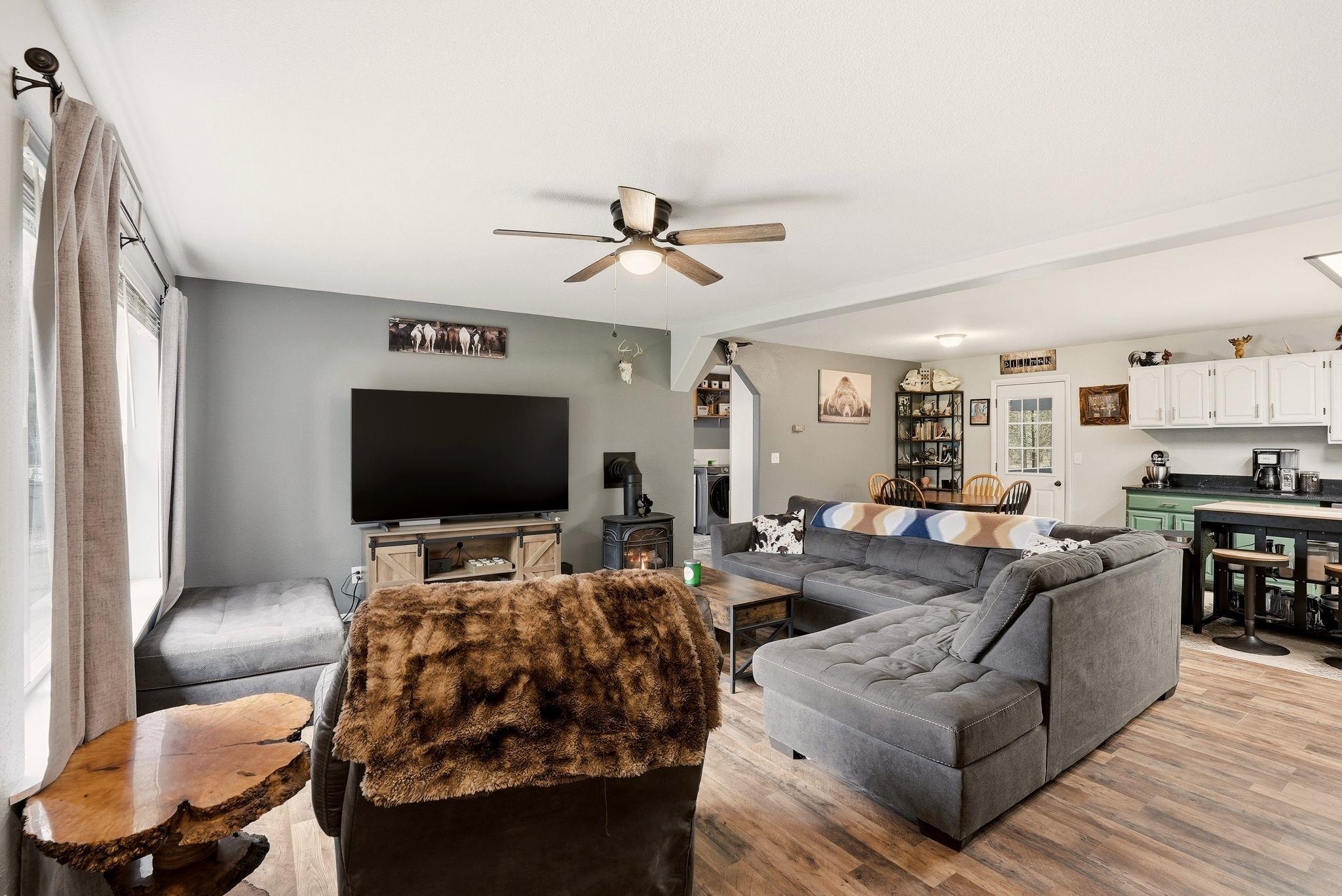 4806 Highway 231 Springdale, WA 99173 - Photo 8 of 39