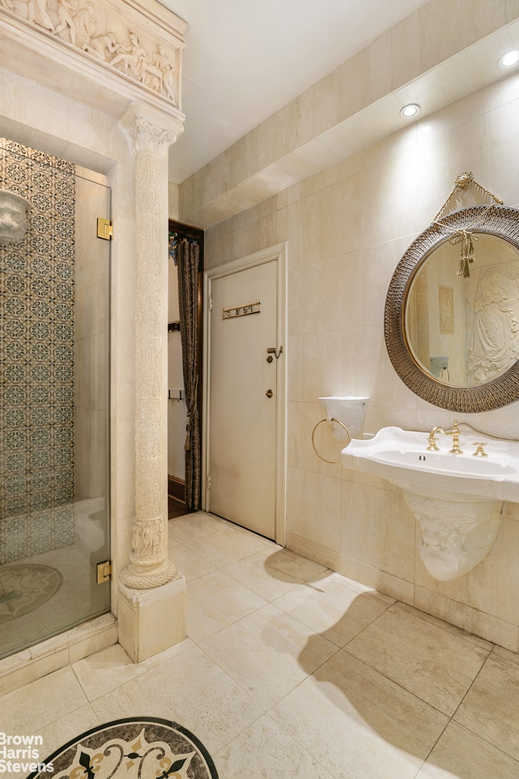 6 East 76th Street, Unit 1R Manhattan, NY 10021 - Photo 4 of 17