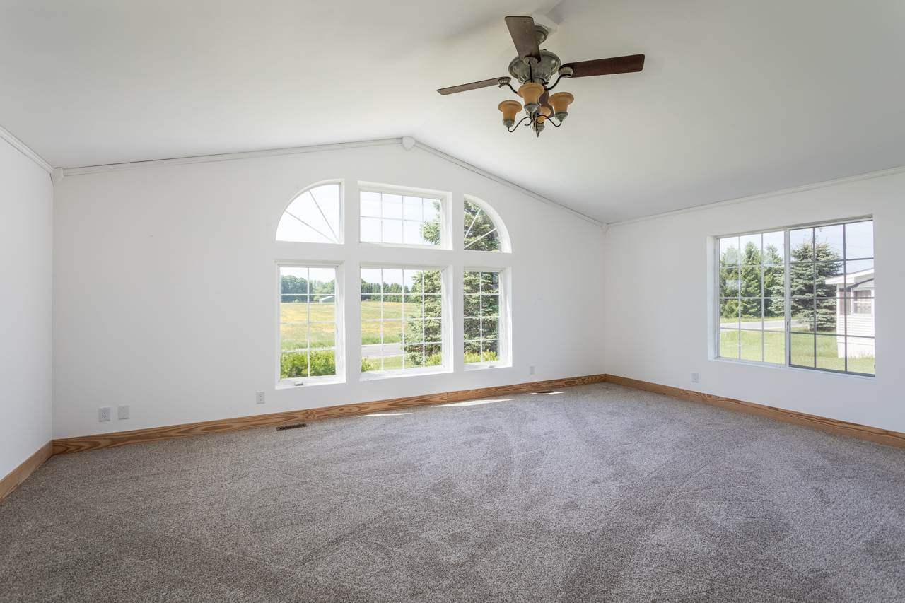 9410 West County Line Road Buckley, MI 49620 - Photo 9 of 24 1875691-8.JPG