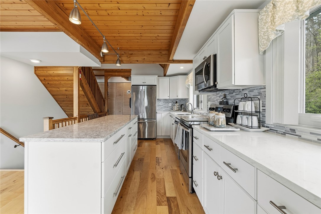 10679 East Lake Road Hammondsport, NY 14840 - Photo 11 of 34