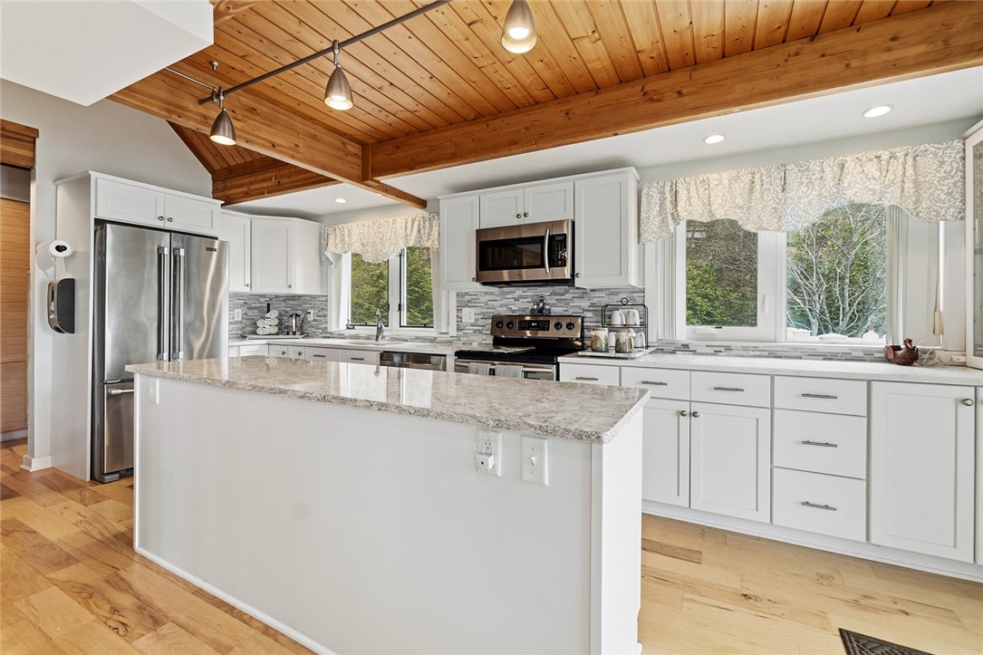 10679 East Lake Road Hammondsport, NY 14840 - Photo 12 of 34