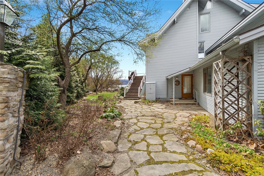 10679 East Lake Road Hammondsport, NY 14840 - Photo 2 of 34