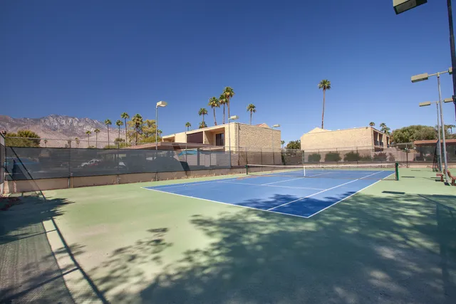 $2,400 | 2348 Los Coyotes Drive, Palm Springs, CA 92264