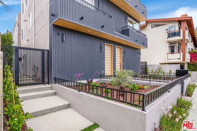 $6,000 | 4337 Dixie Canyon Avenue, Sherman Oaks, CA 91423