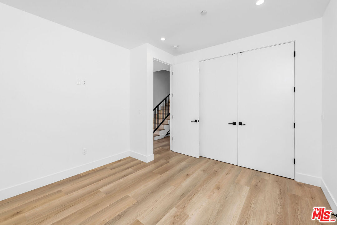 4337 Dixie Canyon Avenue Sherman Oaks, CA 91423 - Photo 8 of 22 a view of an empty room