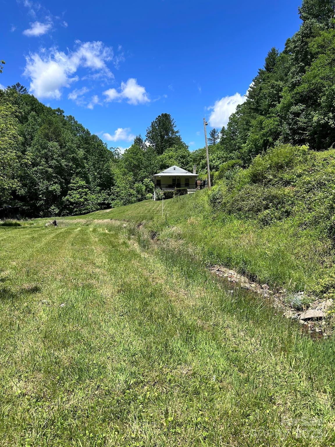 611 Johnson Hollow Road Bakersville, NC 28705 - Photo 25 of 43