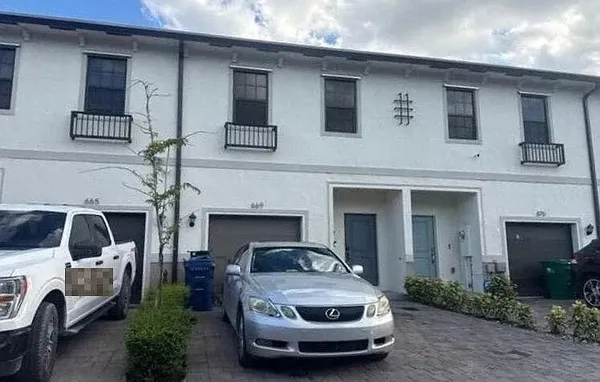 $5,000 | 669 Southwest 11th Street, Homestead, FL 33034