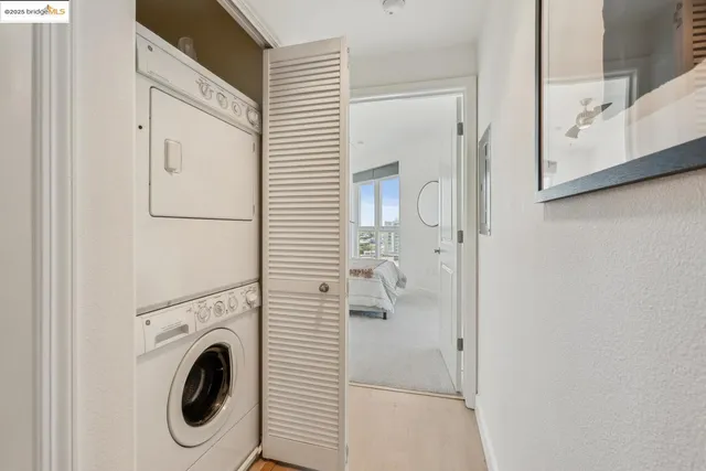 $428,000 | 423 7th Street, Unit 909, Oakland, CA 94607