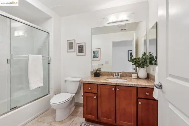 $428,000 | 423 7th Street, Unit 909, Oakland, CA 94607