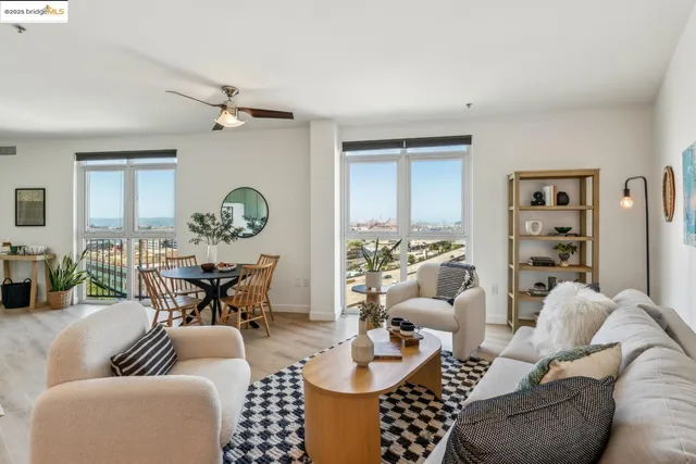 $428,000 | 423 7th Street, Unit 909, Oakland, CA 94607