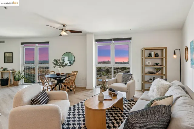 $428,000 | 423 7th Street, Unit 909, Oakland, CA 94607