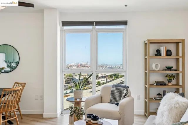 $428,000 | 423 7th Street, Unit 909, Oakland, CA 94607
