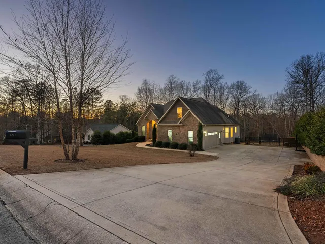 $500,000 | 185 Victoria Drive, Inman, SC 29349