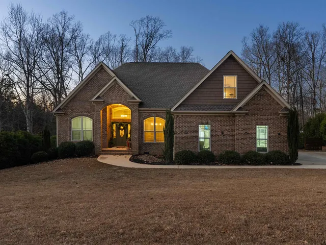 $500,000 | 185 Victoria Drive, Inman, SC 29349