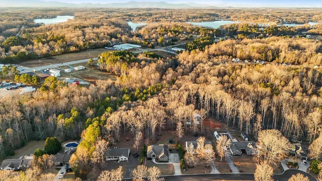 $500,000 | 185 Victoria Drive, Inman, SC 29349