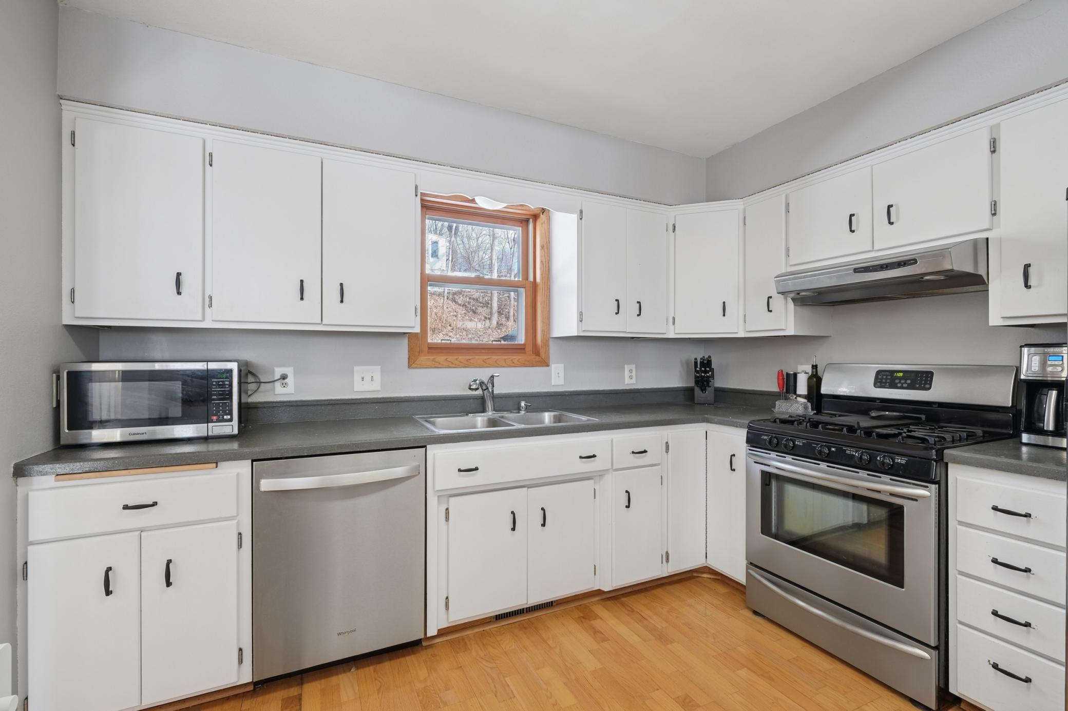 4812 Lanark Road Mound, MN 55364 - Photo 9 of 40